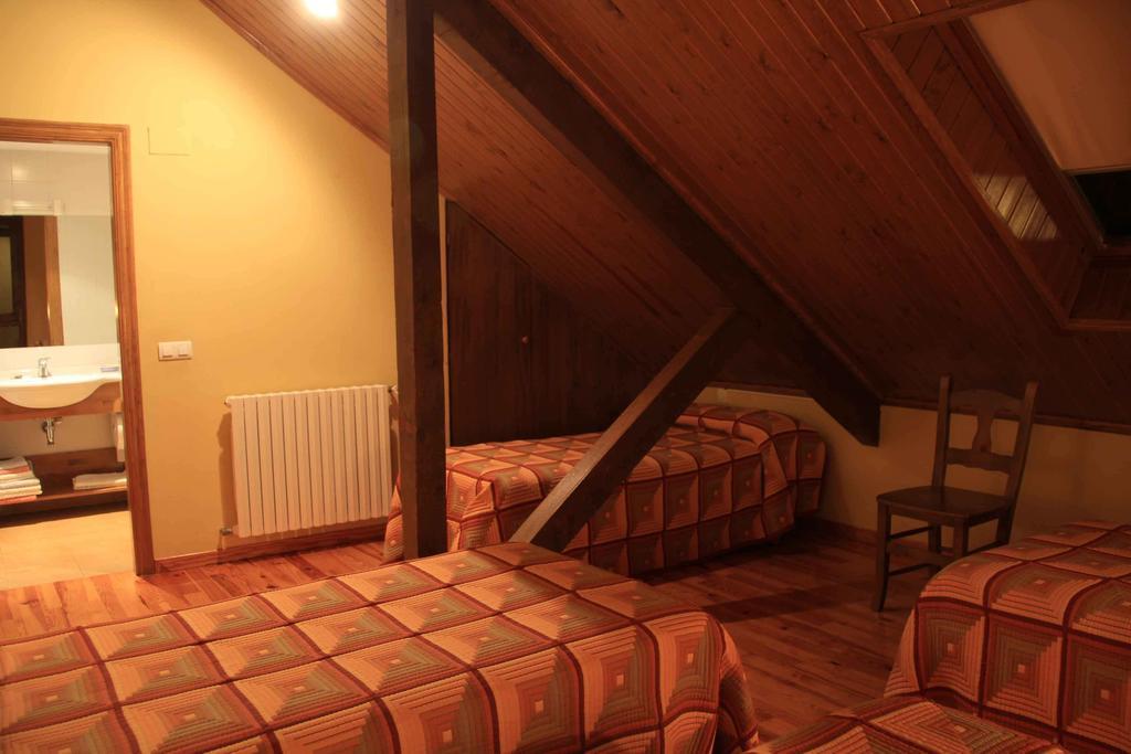 Hotel, Bungalows Y Camping Víu Zewnętrze zdjęcie