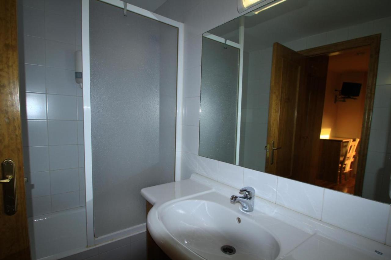 Hotel, Bungalows Y Camping Víu Zewnętrze zdjęcie